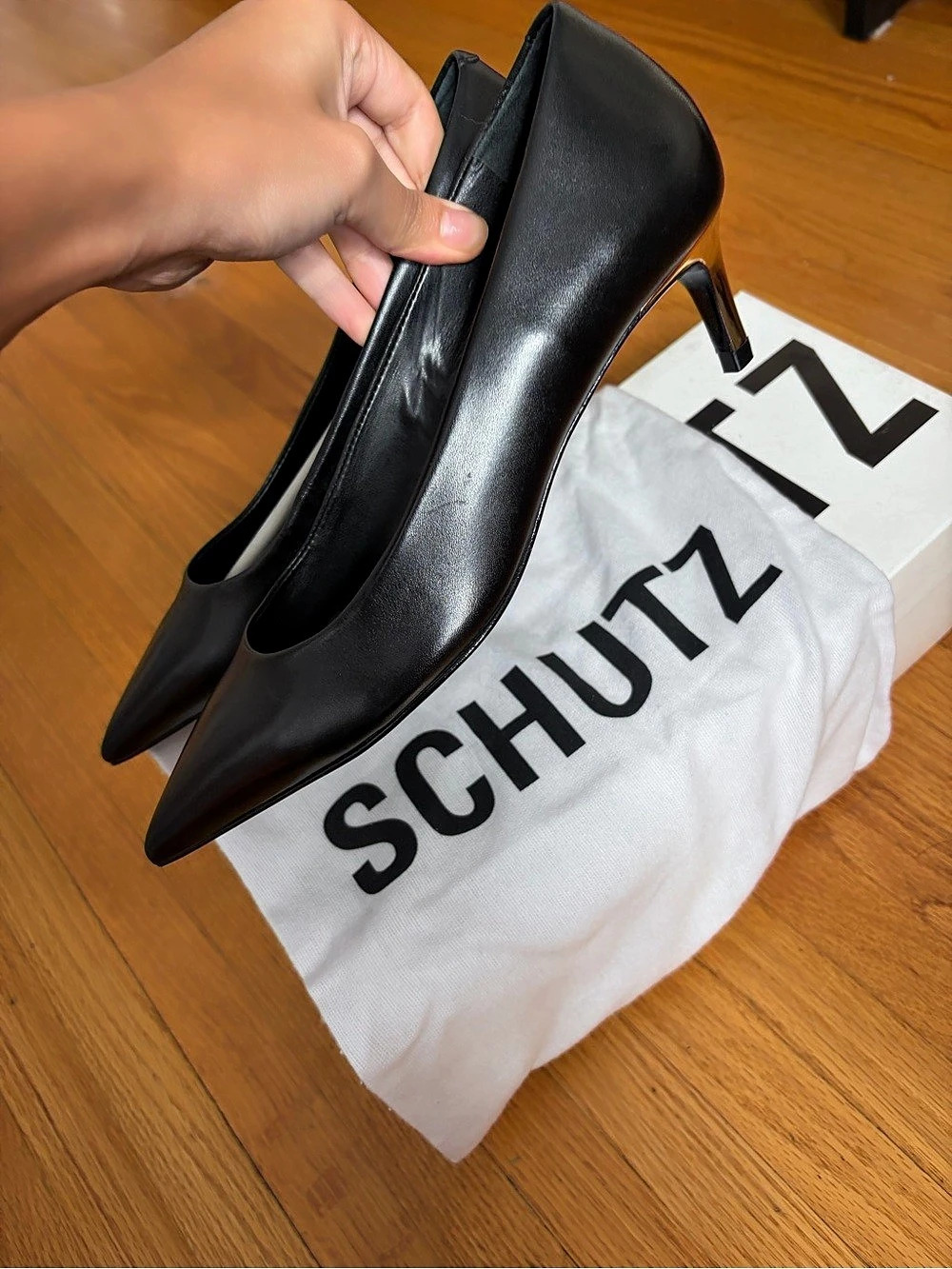 SCHUTZ Lou Mid Curve Pump Pointed Toe Heels Black US 6